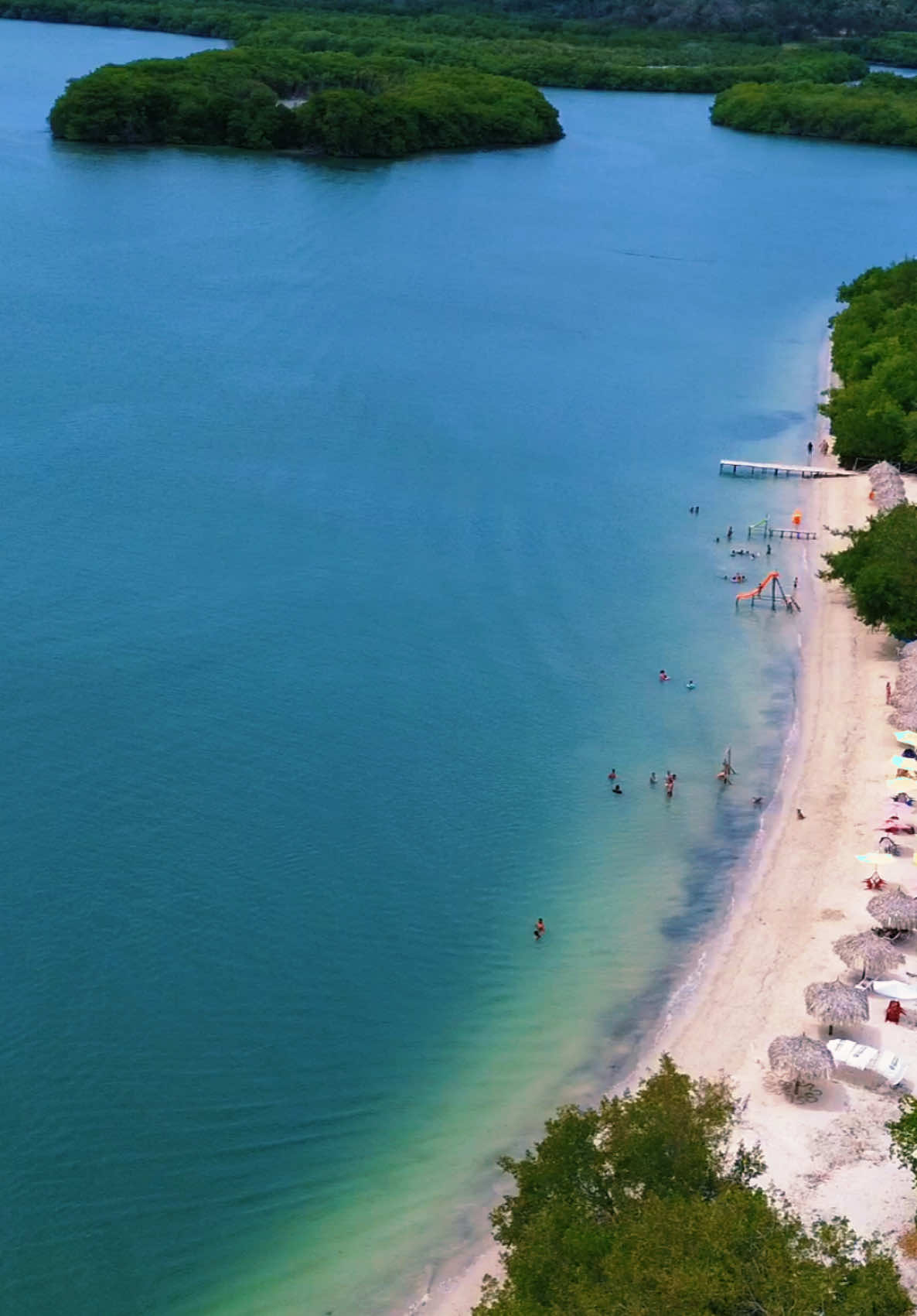 Vista aérea de Playa Majagua